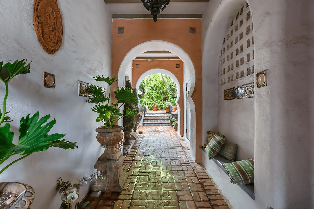 8225 Fountain Ave (Patio Del Moro) - Photo 3 of 7