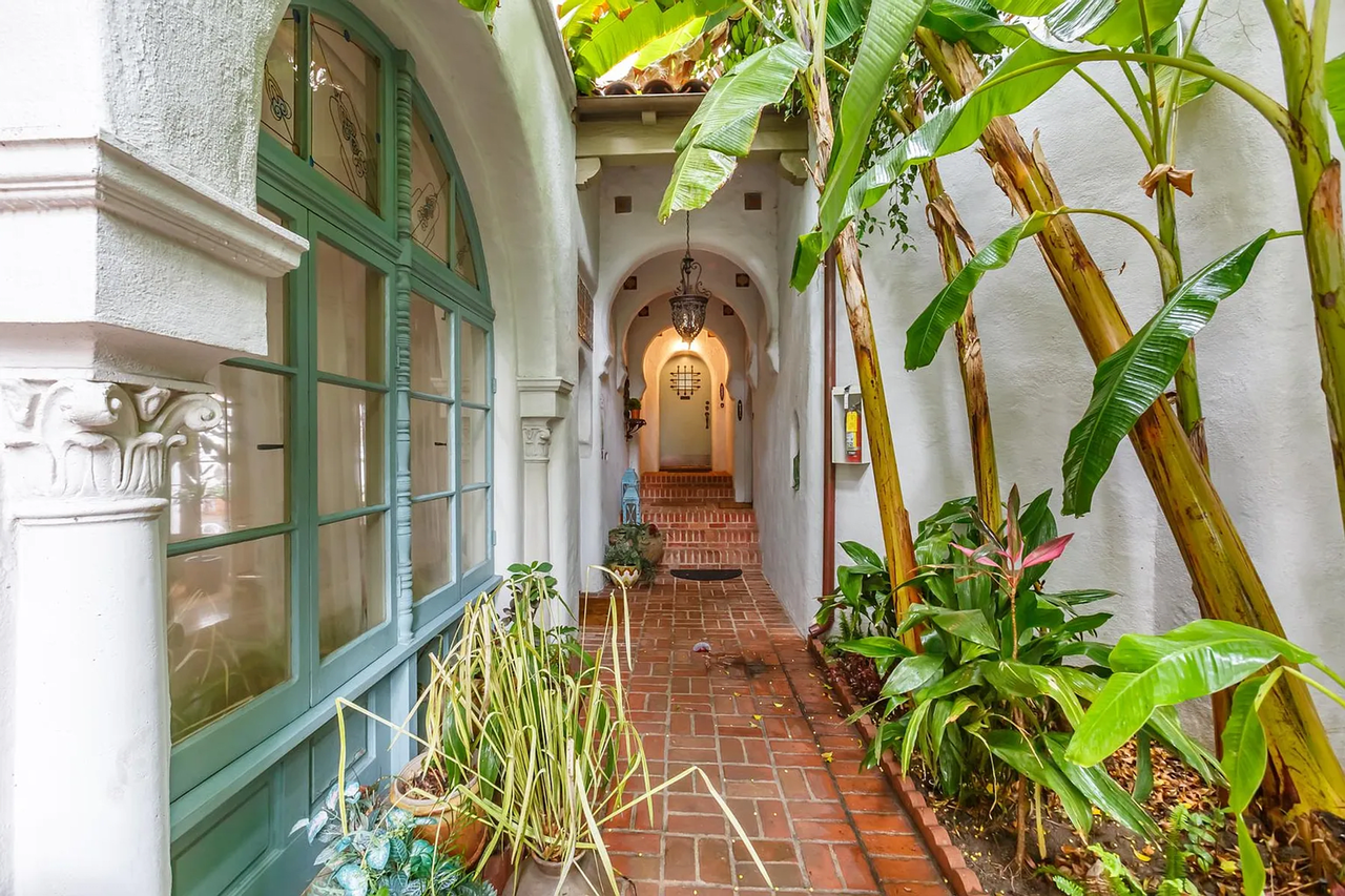 8225 Fountain Ave (Patio Del Moro) - Photo 5 of 7