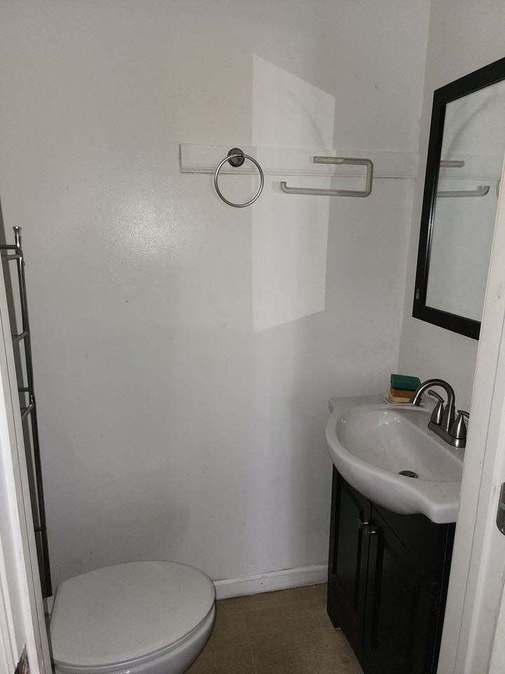 1010 N 3rd St - Photo 7 of 8