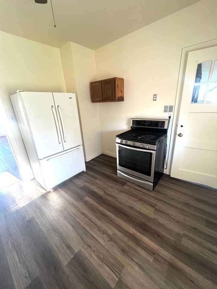 511 N Harrison Ave - Photo 5 of 10