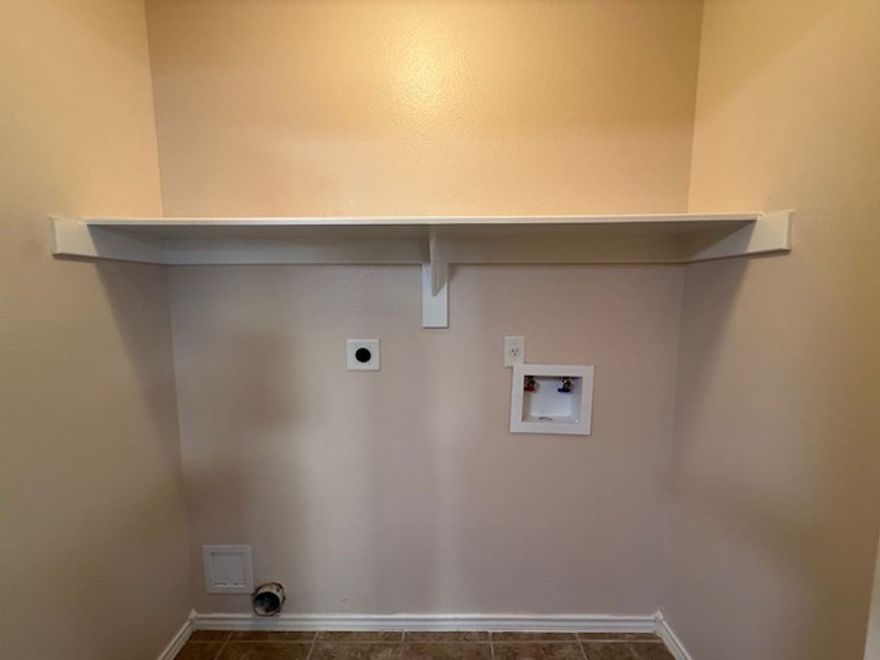 2521 La Parra Ln - Photo 6 of 17