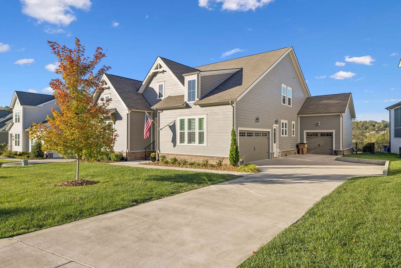 7143 Neills Branch Dr - Photo 4 of 50