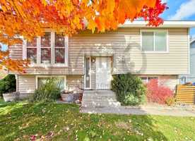 featured image of 3603 E 37th Ave