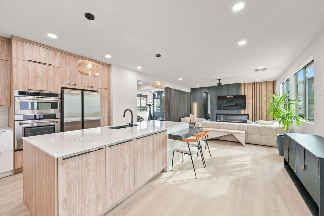 5571 Spearfish Lake Ct - Photo 2 of 34