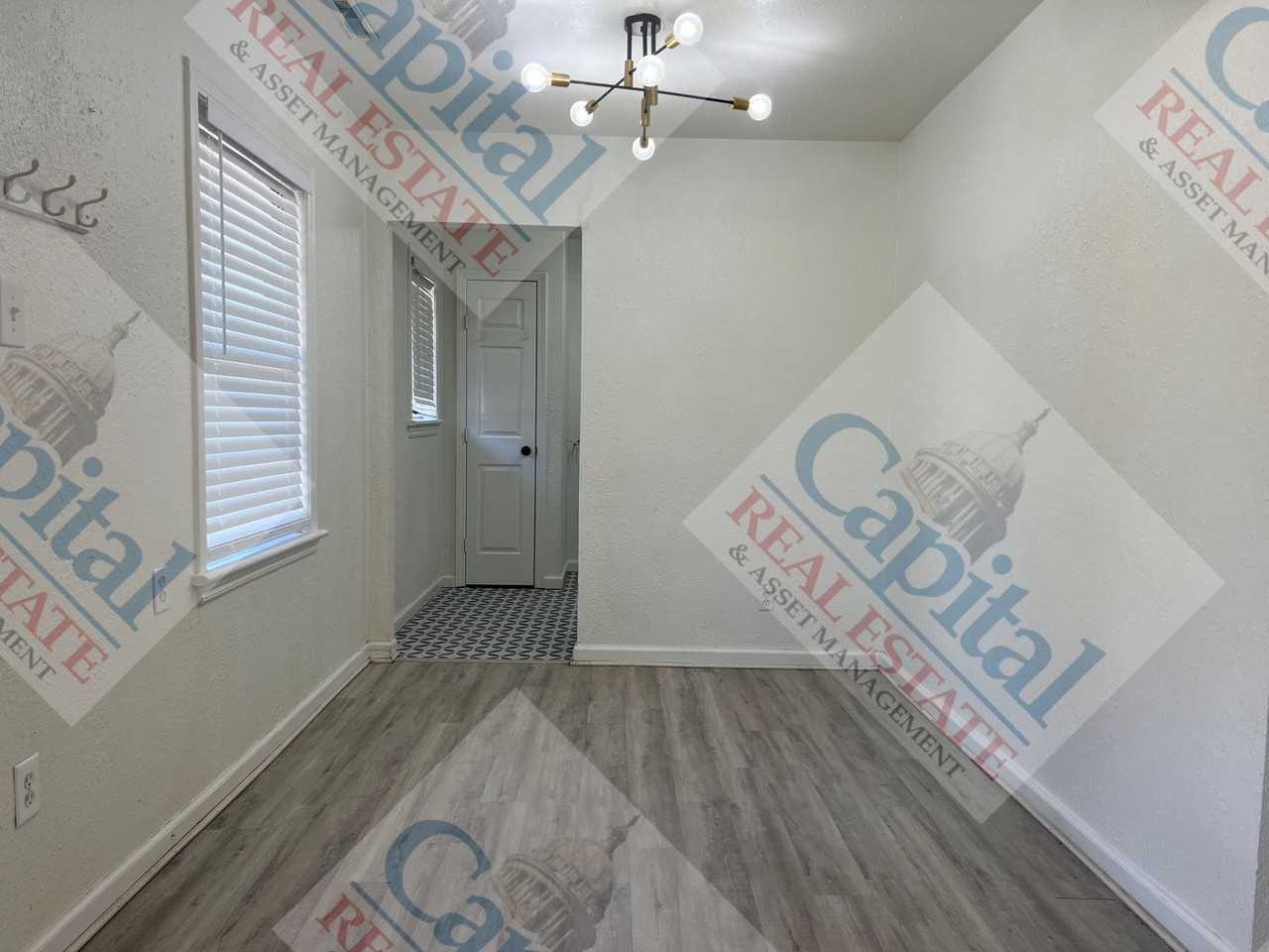 3008 Somerset Pl - Photo 6 of 30