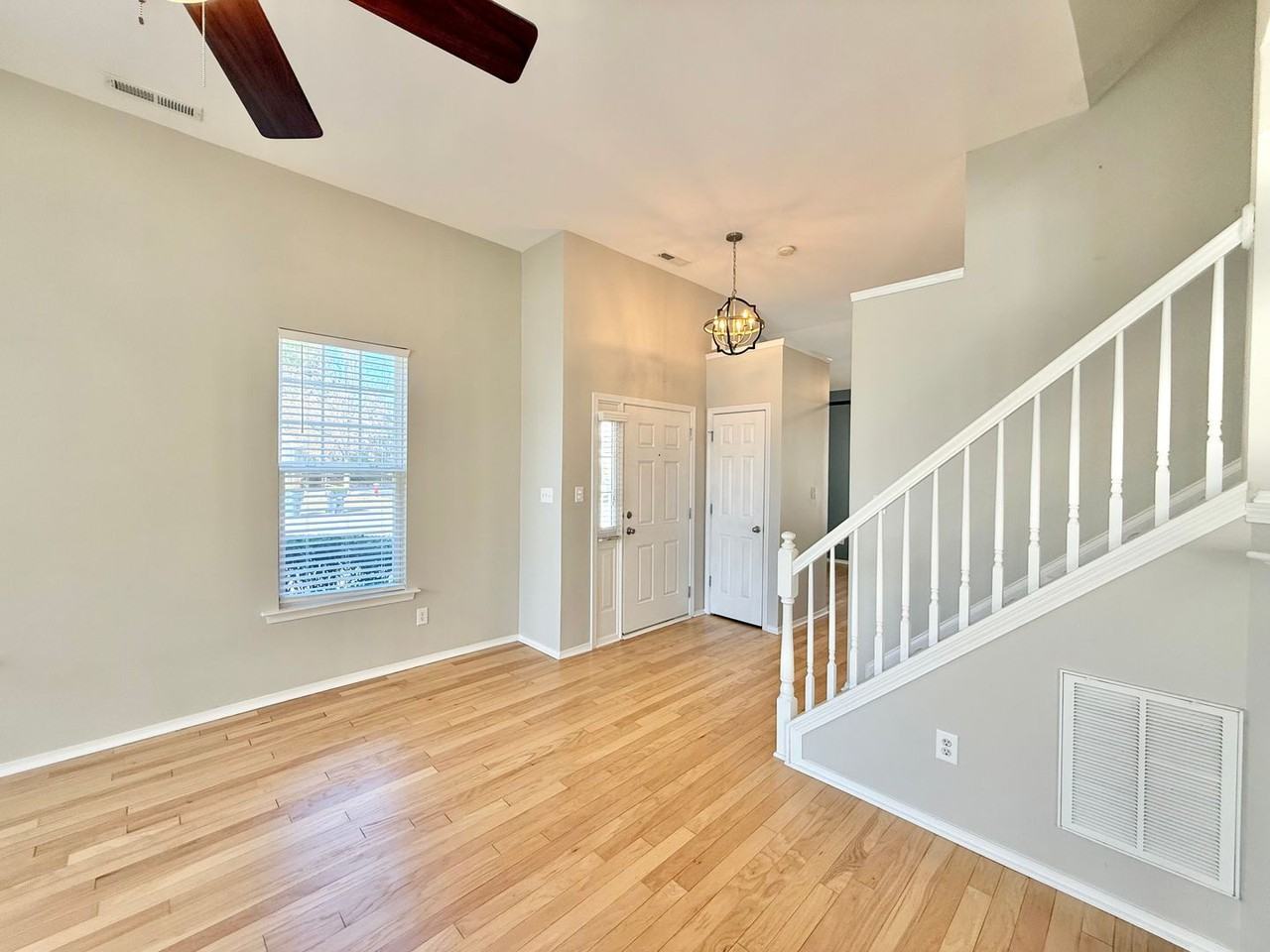 200 Courthouse Dr - Photo 5 of 31