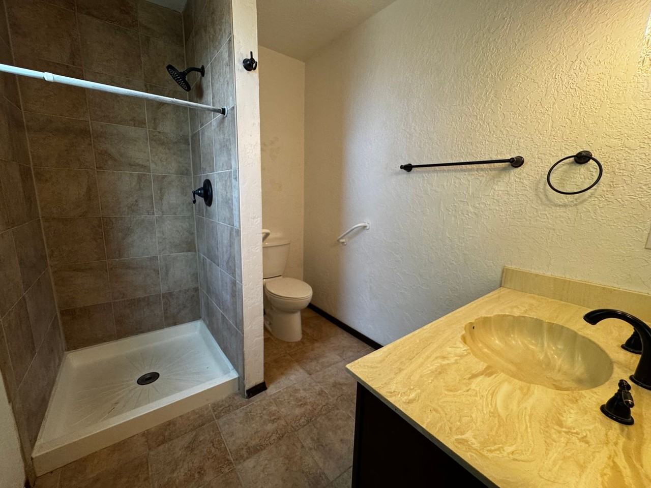 4125 Glen Canyon Rd Ne - Photo 4 of 13