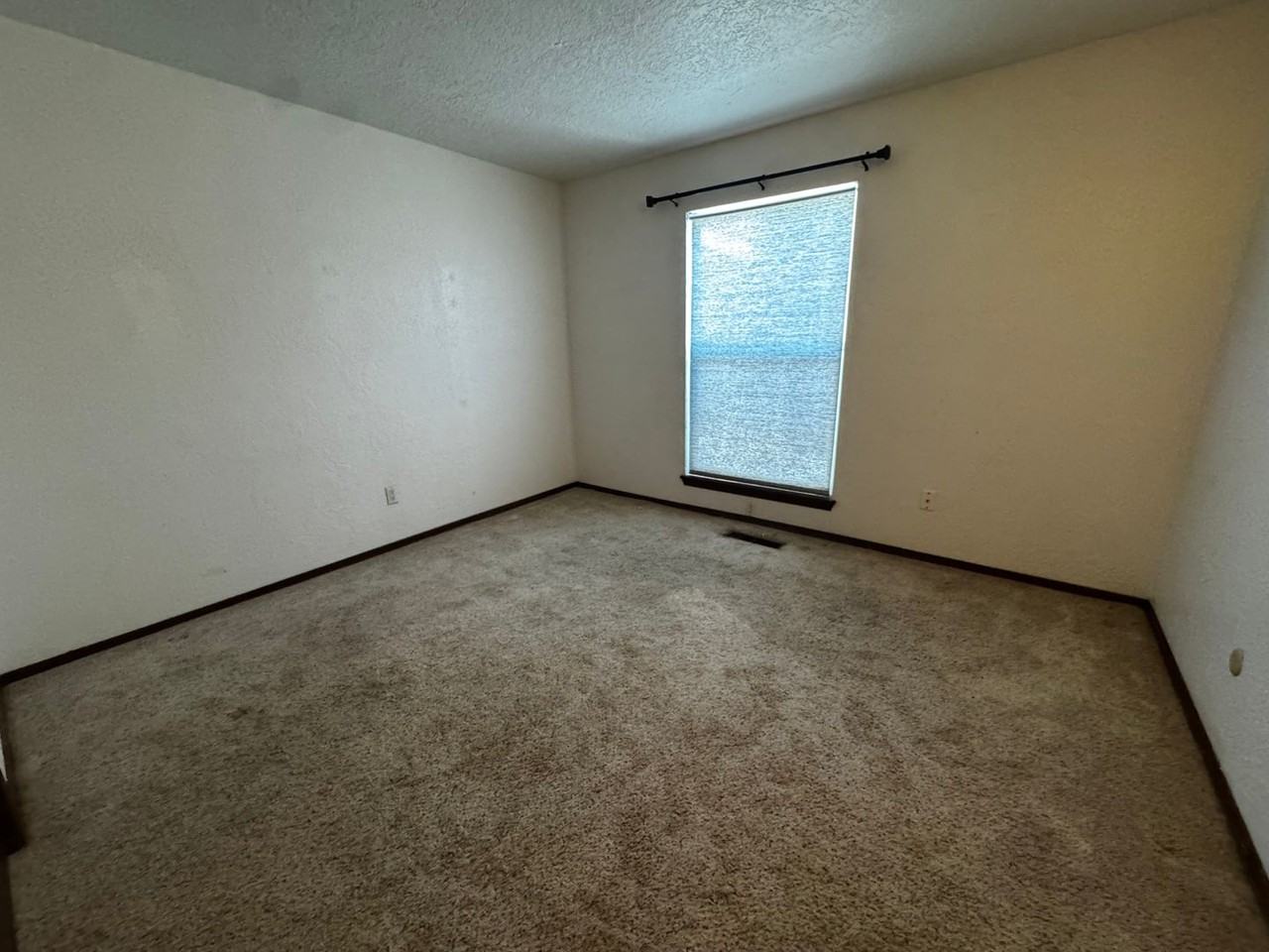 4125 Glen Canyon Rd Ne - Photo 6 of 13