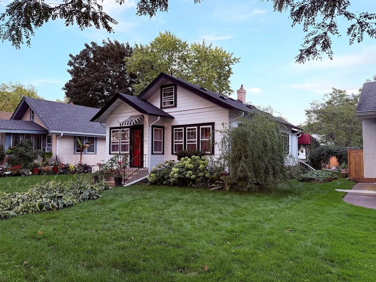 4033 21st Ave S - Photo 2 of 24