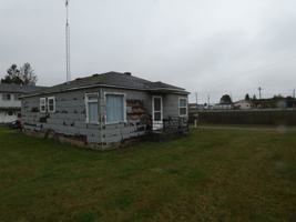 featured image of 321 E Park Ave