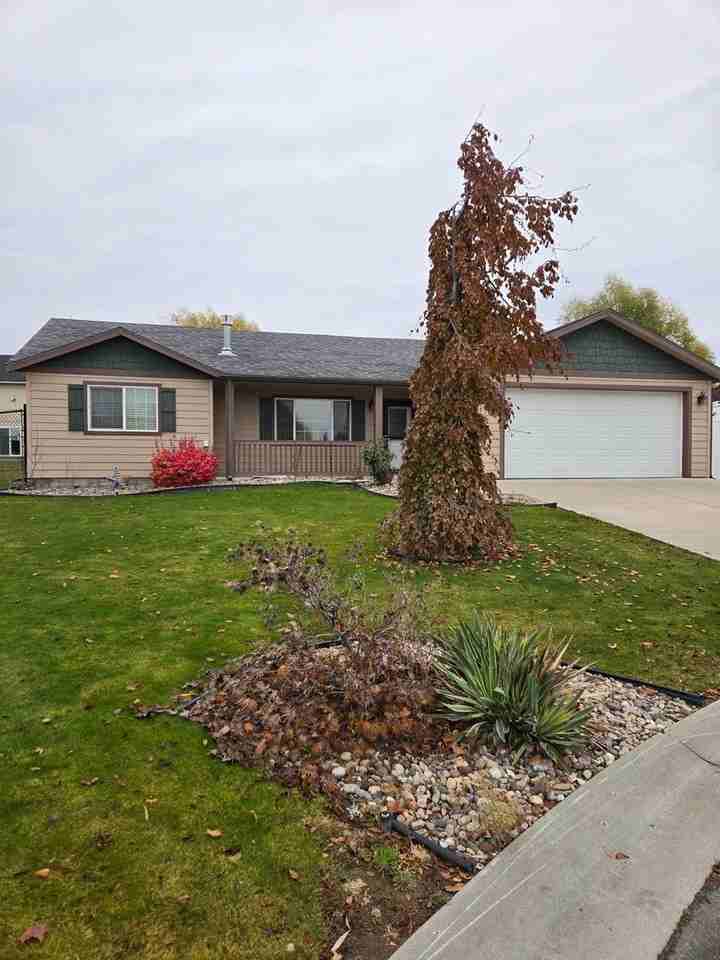 1520 E First Ct - Photo 2 of 20