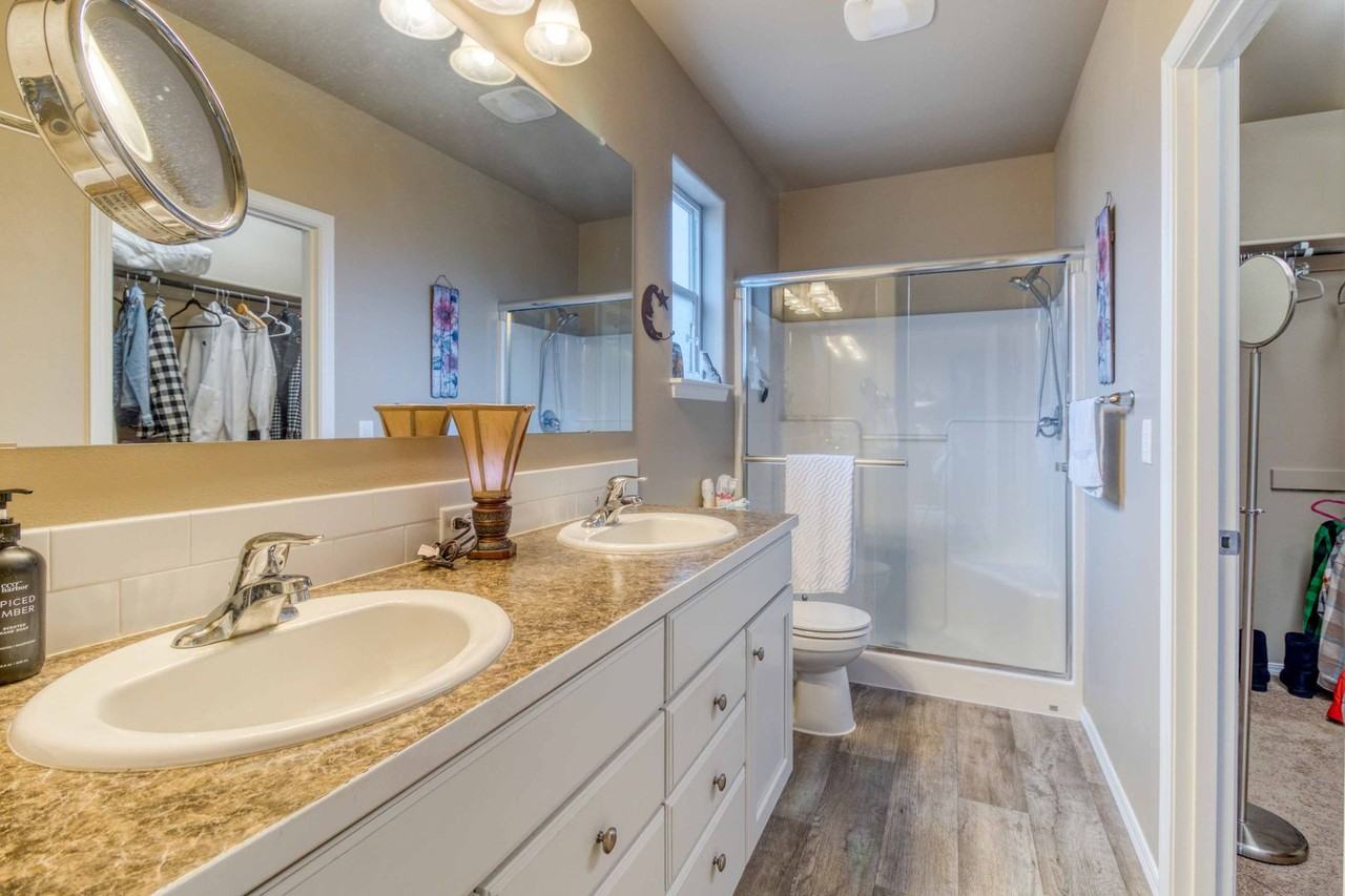 20341 Elaine Ln - Photo 4 of 26