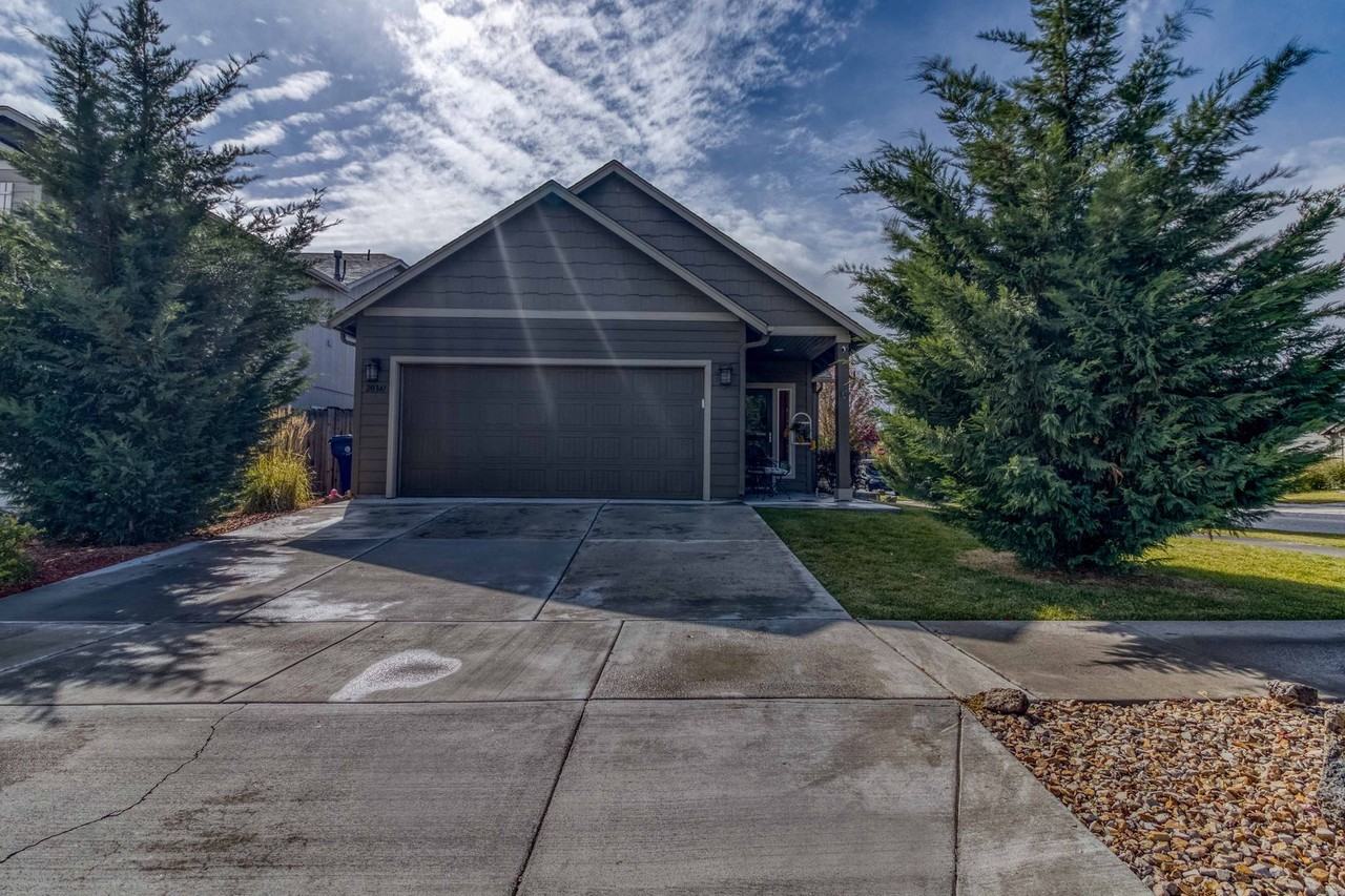 20341 Elaine Ln - Photo 6 of 26