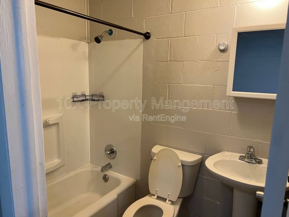 317 Clarendon Ave #3 - Photo 7 of 10