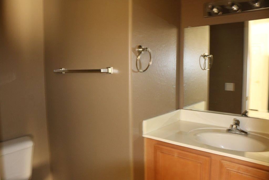 11292 N 161st Dr - Photo 6 of 10