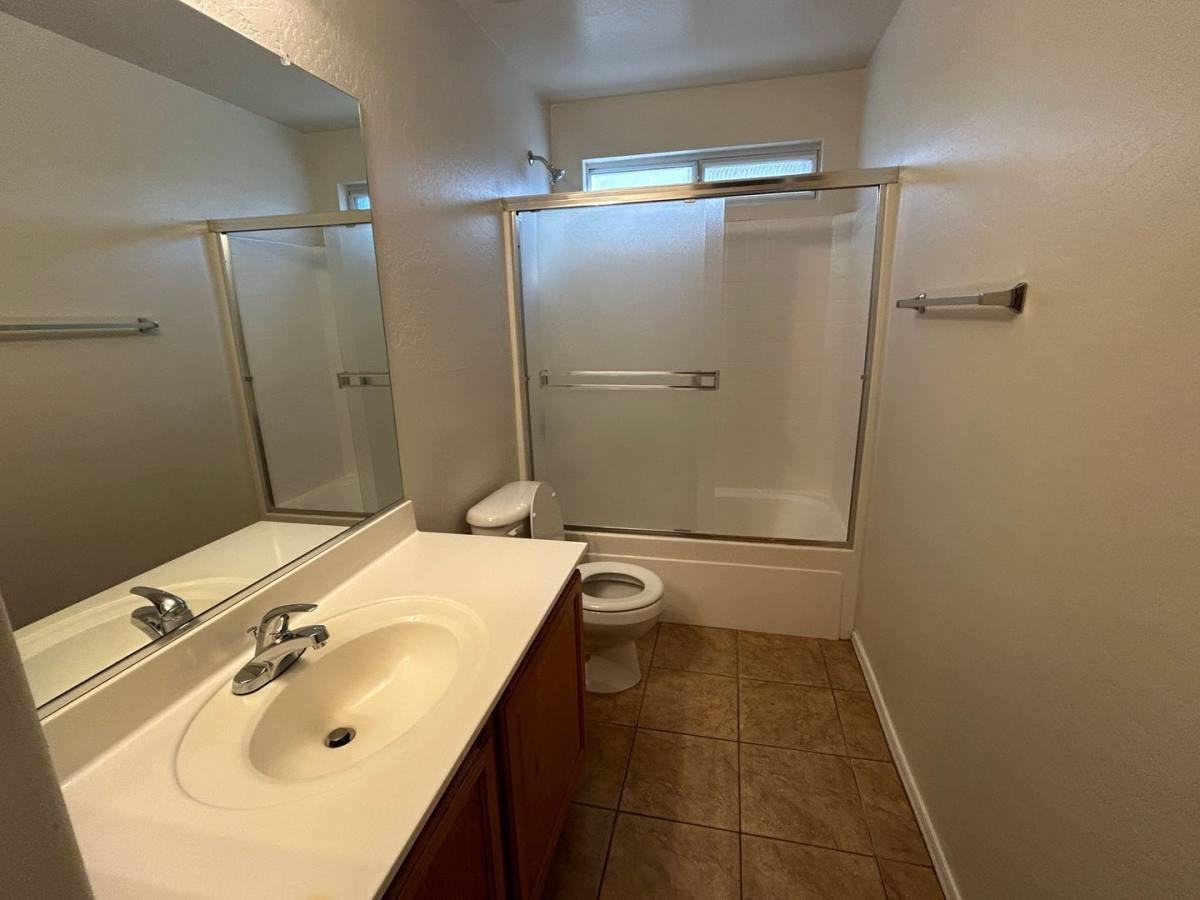 22538 W Hadley St - Photo 6 of 10