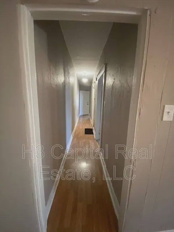 2460 Benton St #A - Photo 3 of 10