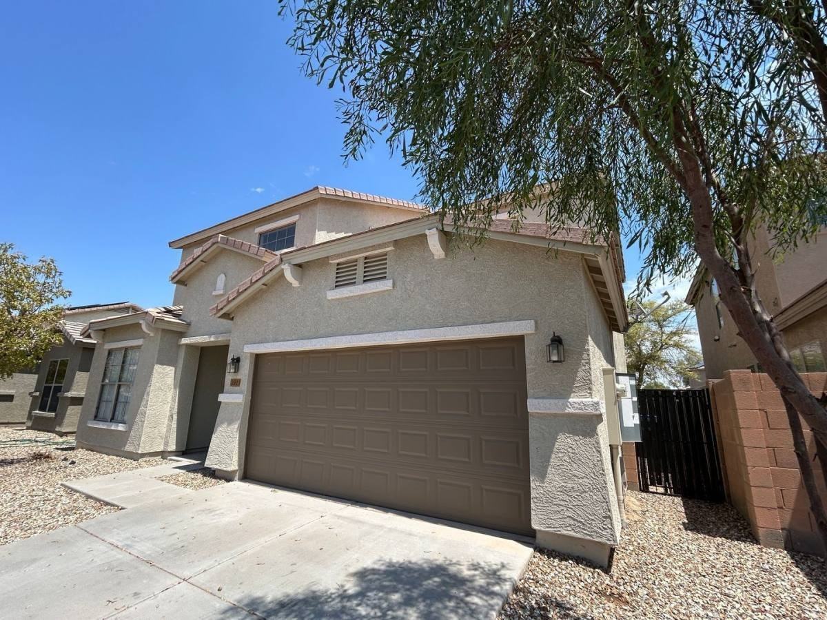 3911 S 100th Gln - Photo 2 of 10