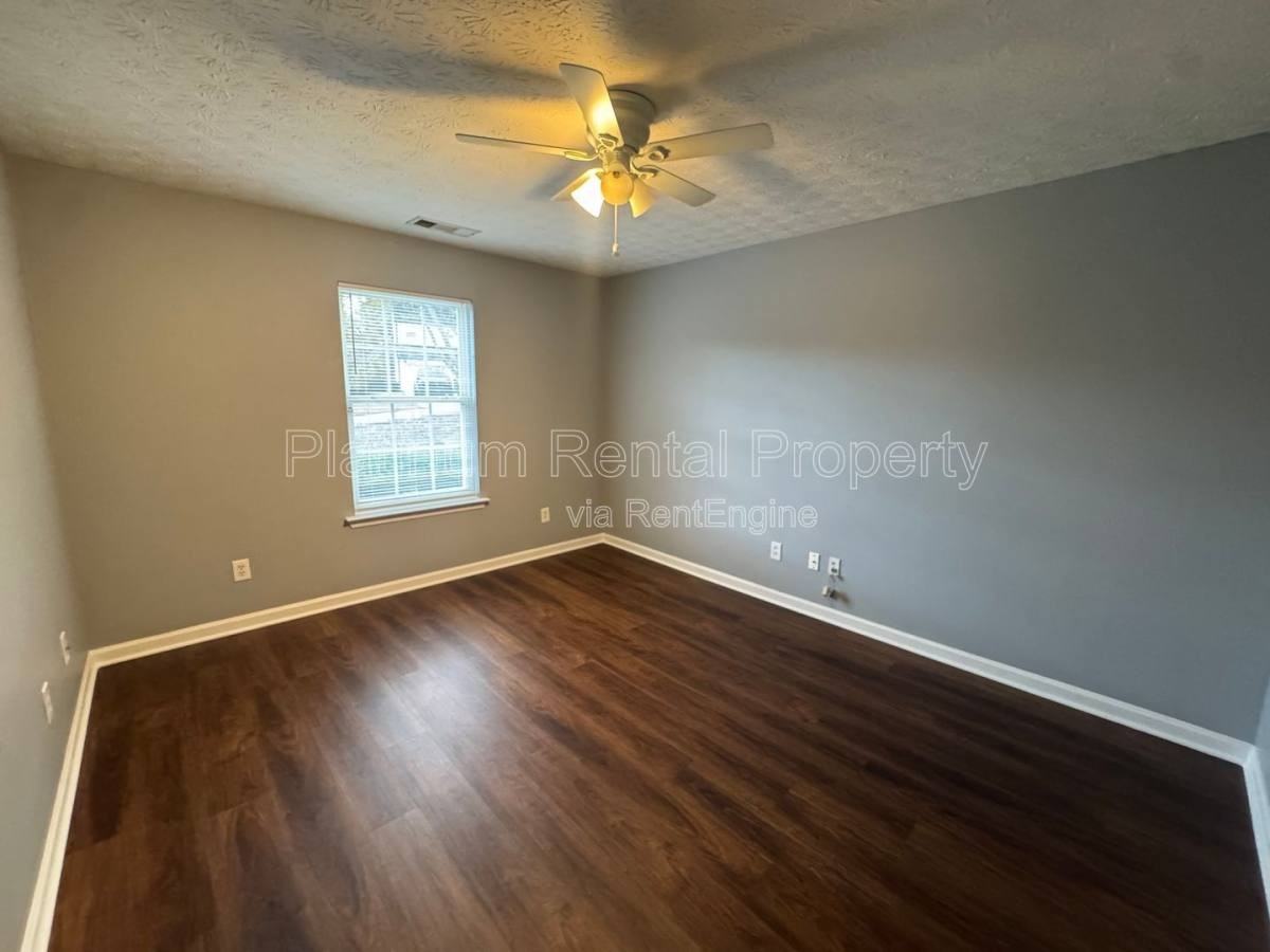 1780 Campbell Ives Ct - Photo 3 of 10