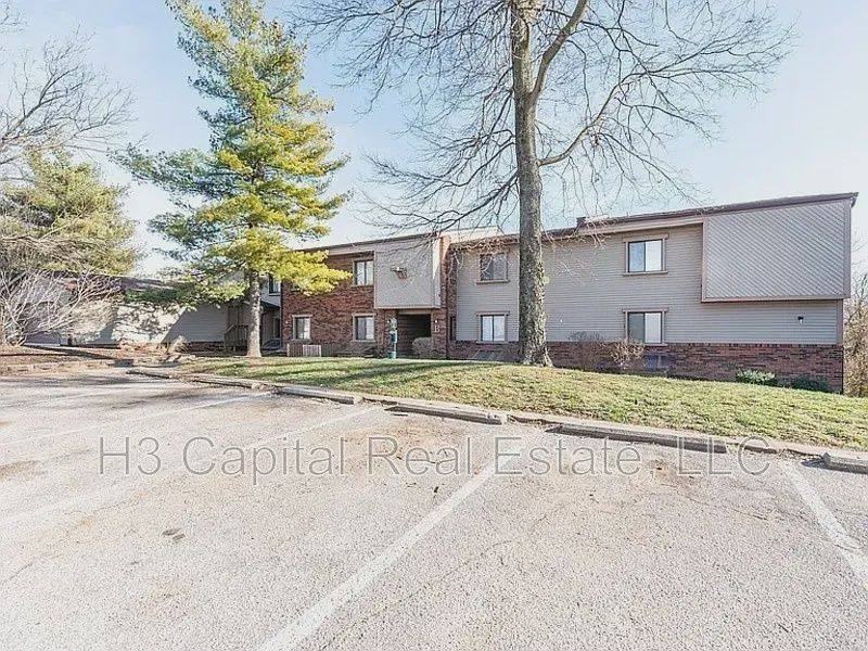 103 Woodhenge Drive #A - Photo 2 of 10