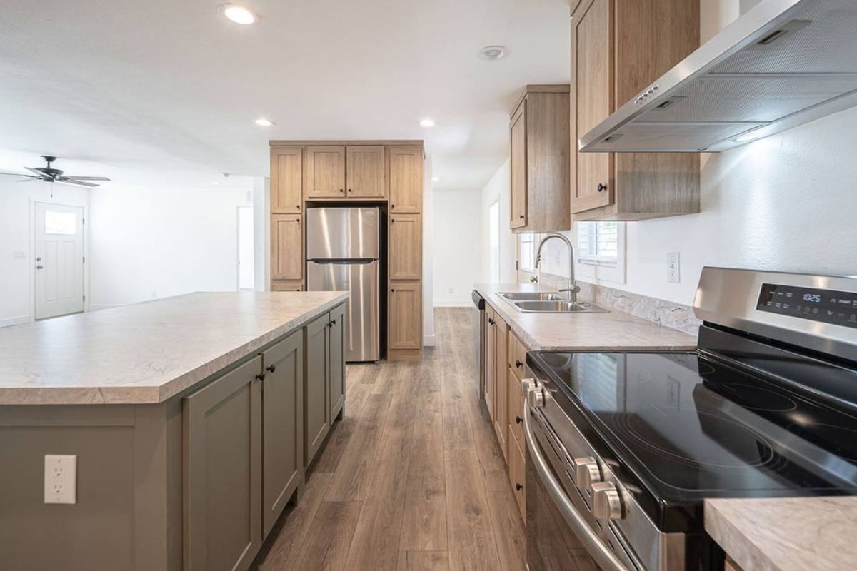 8559 East Coralbell Avenue - Photo 3 of 10