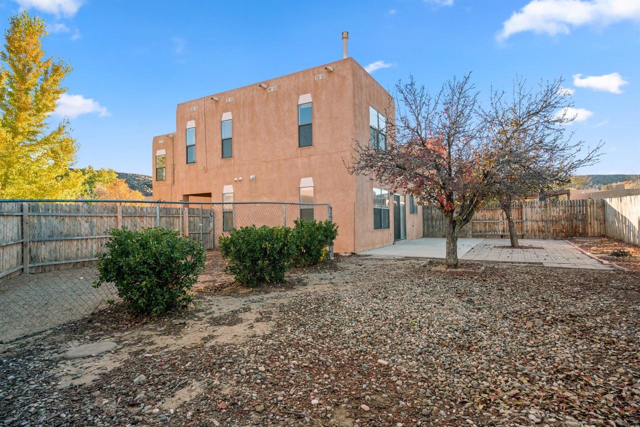 4952 Butte Pl Nw #0 - Photo 6 of 11