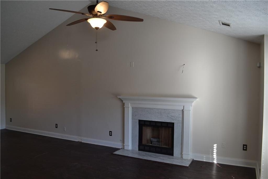 2849 Arendel Dr - Photo 3 of 23