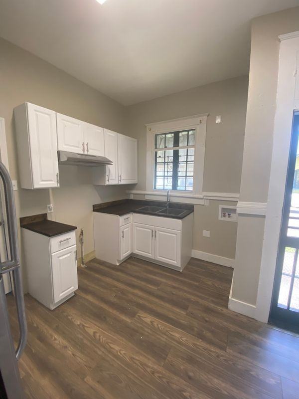 8939 Dixon St - Photo 3 of 10