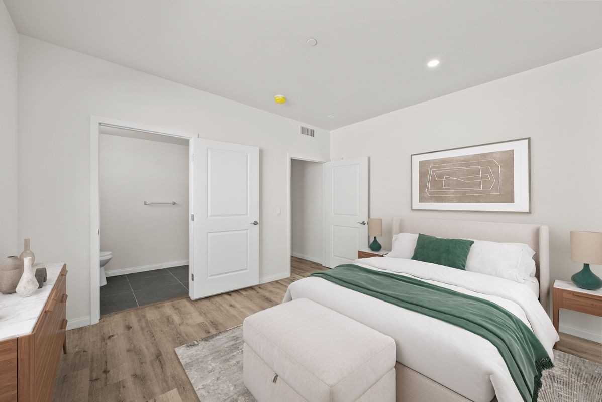 13853 Victory Blvd ##208 - Photo 3 of 11