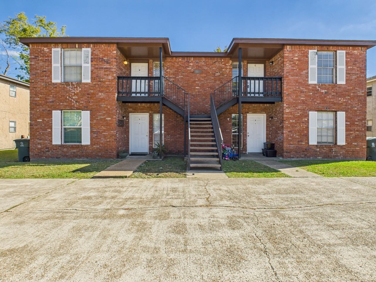 2902 Prairie Flower Cir - Photo 3 of 18