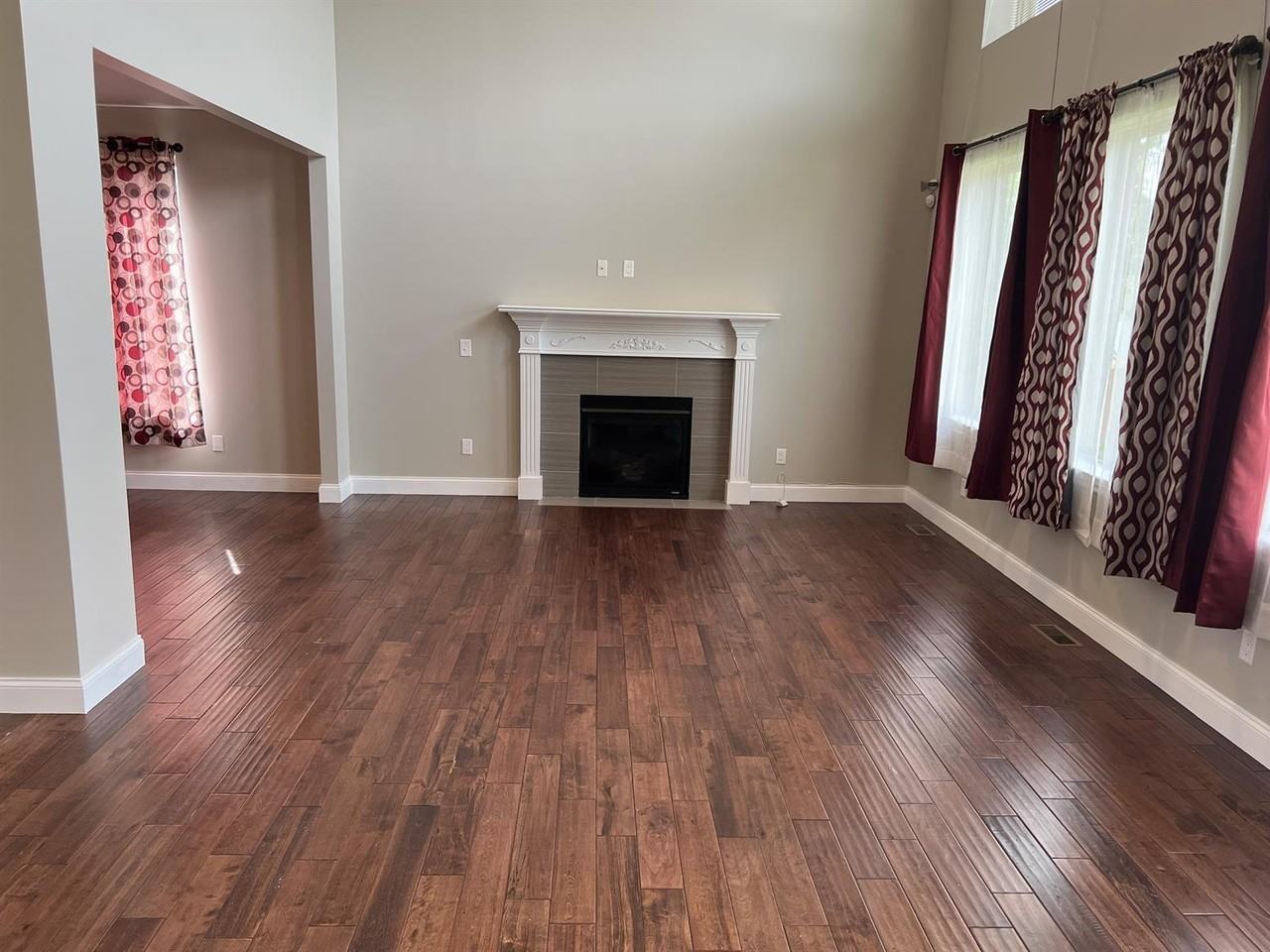 3272 Rockhaven Ave - Photo 4 of 17