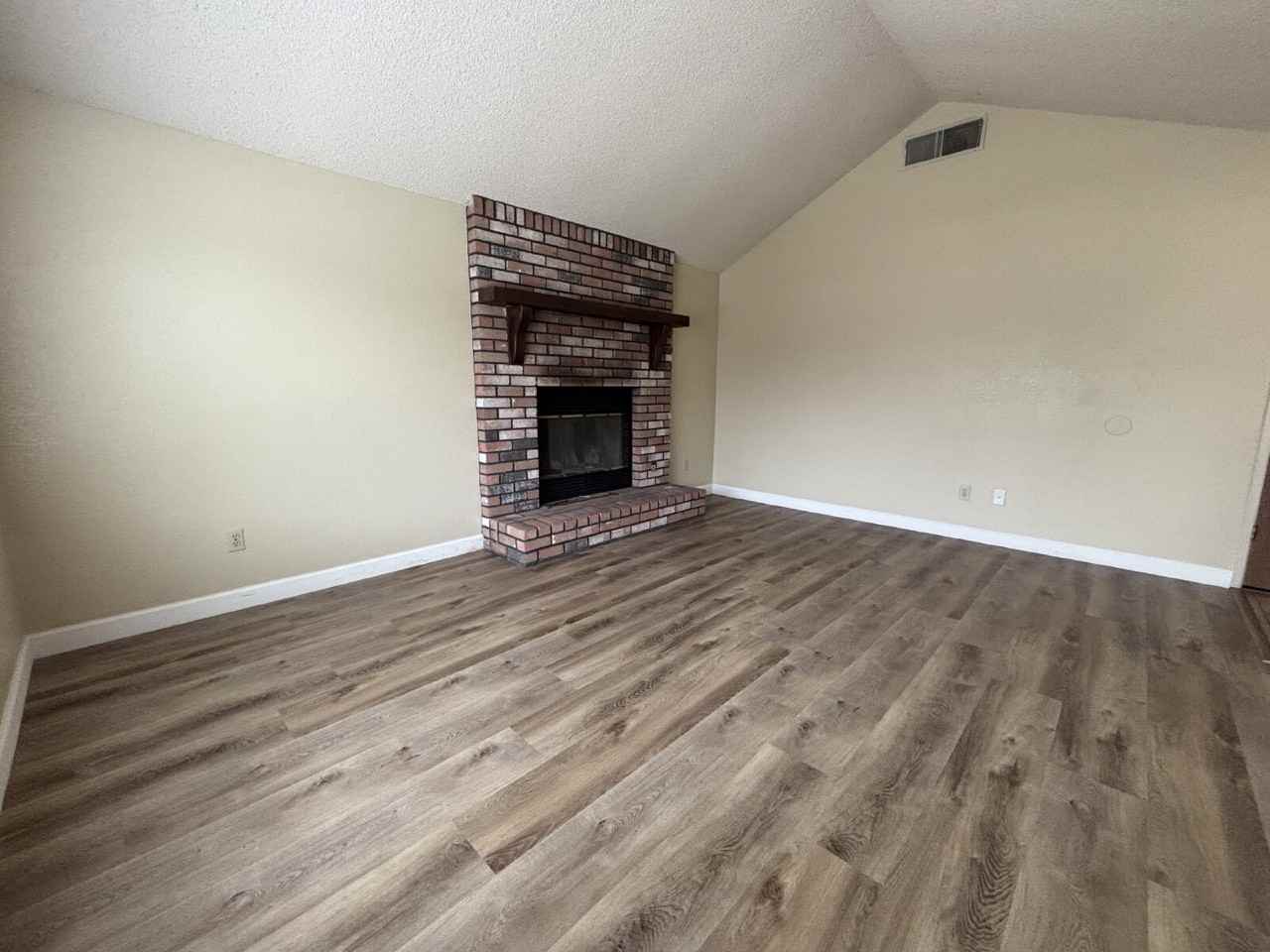 3133 Taft Ct - Photo 5 of 36