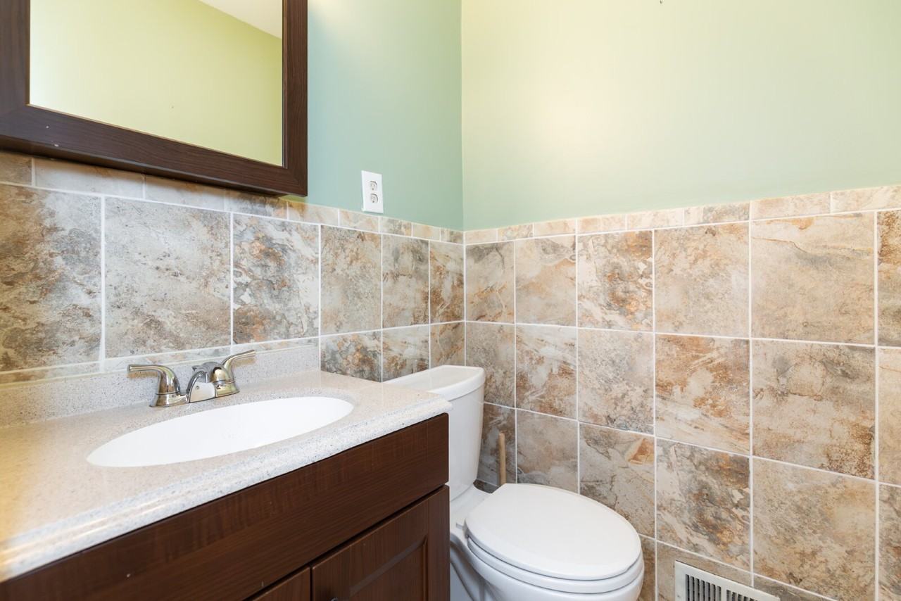 32 Bristol Ct - Photo 4 of 25