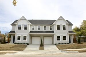 featured image of 2304 E 4th Pl #1