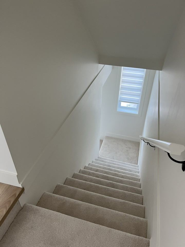 7670 207 Street - Photo 5 of 12