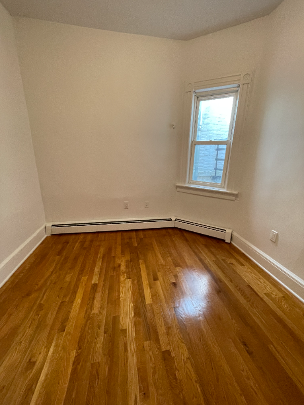 62 Tuers Avenue #2R - Photo 6 of 9