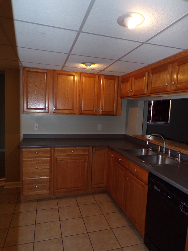 3600 Palmer Ct - Photo 5 of 18