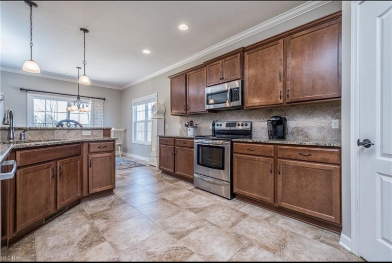 5027 Forbes Ave Nw - Photo 6 of 16