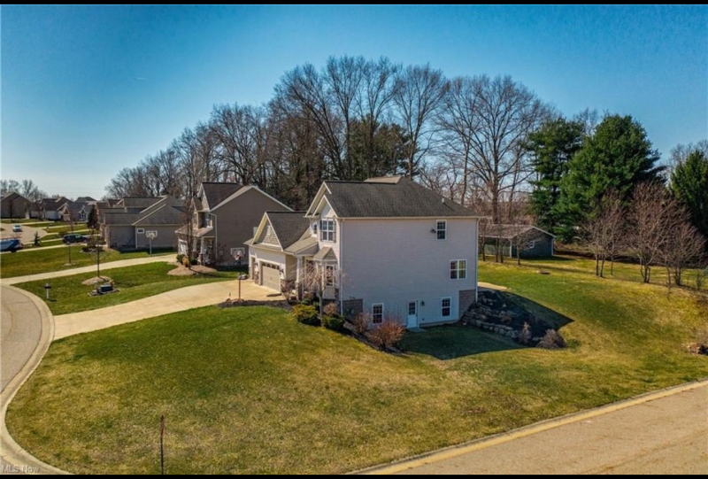 5027 Forbes Ave Nw - Photo 3 of 16