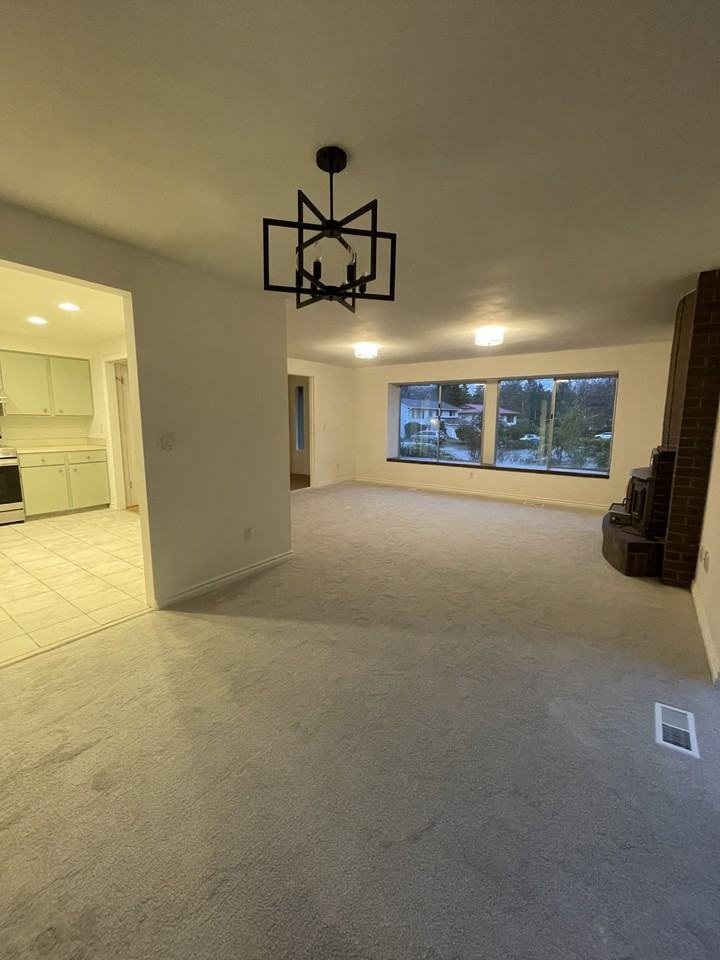 2007 North 153rd Place - Photo 3 of 19