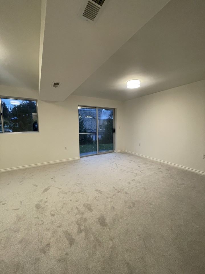 2007 North 153rd Place - Photo 5 of 19