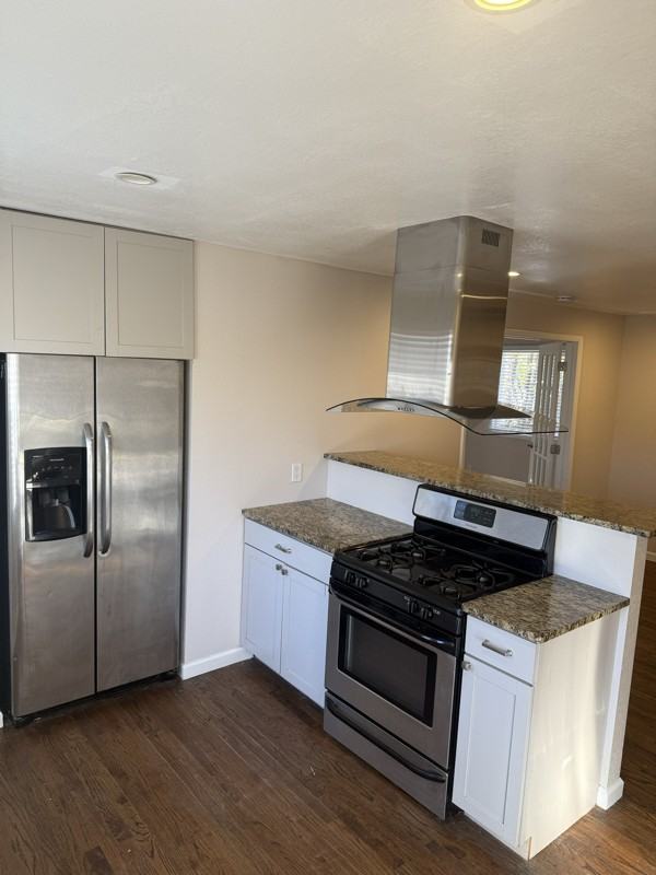 1920 Xanthia St - Photo 6 of 24