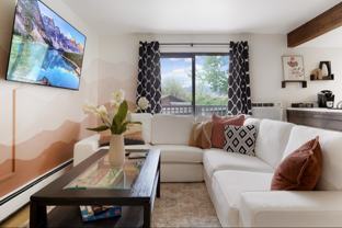 625 Manhattan Pl - Photo 1 of 1