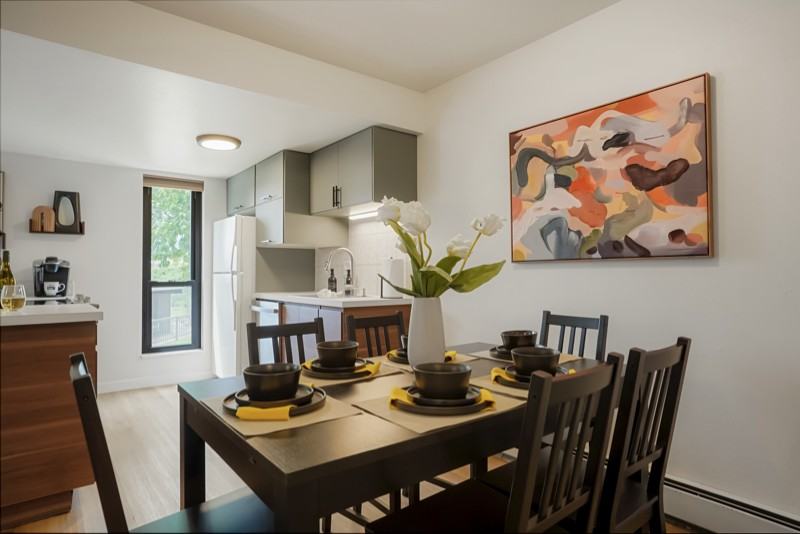 625 Manhattan Pl - Photo 2 of 20