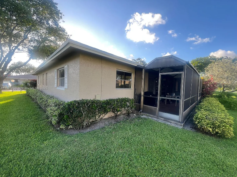 18906 Schooner Drive - Photo 2 of 15