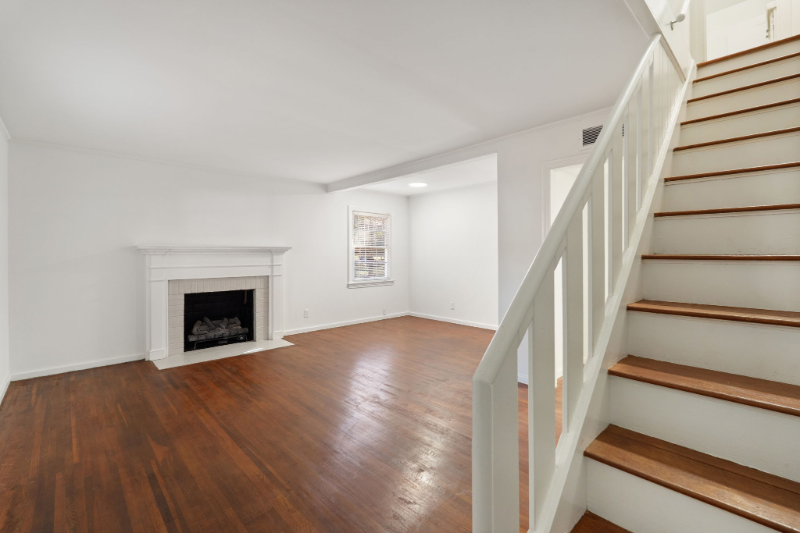 2614 Gould St - Photo 5 of 20