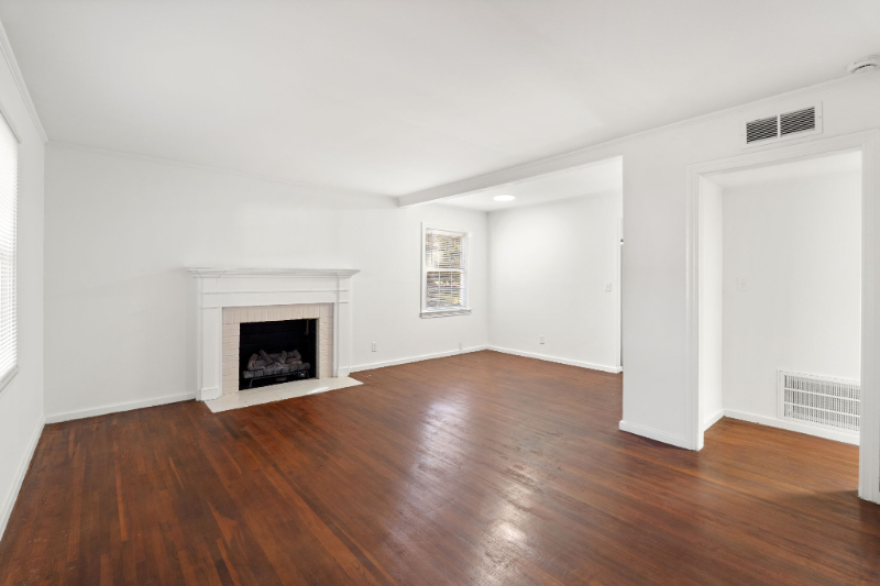 2614 Gould St - Photo 6 of 20