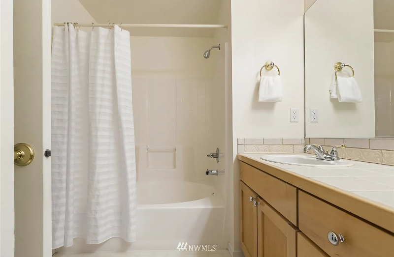 19010 68th Ave Ne #C203 - Photo 6 of 20