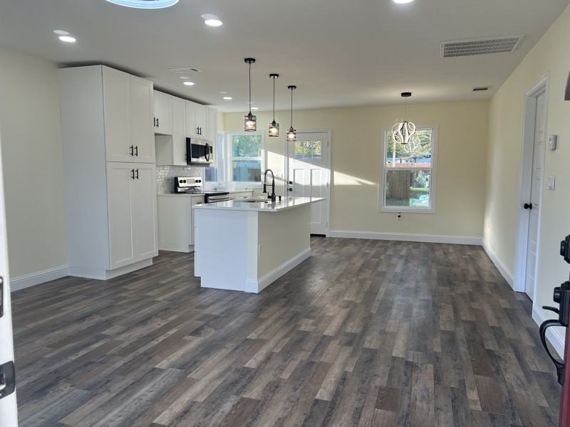 1607 Lansford Ave - Photo 2 of 21