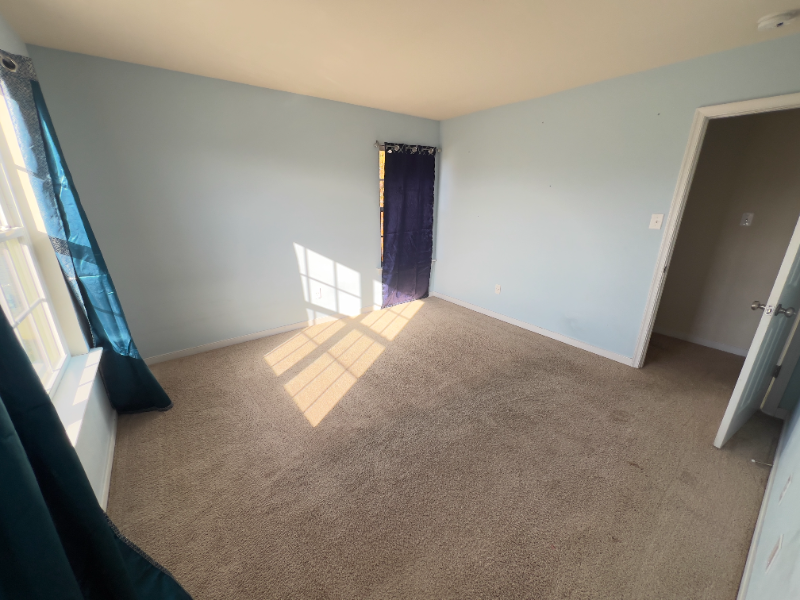 4518 Wistar Rd - Photo 7 of 11